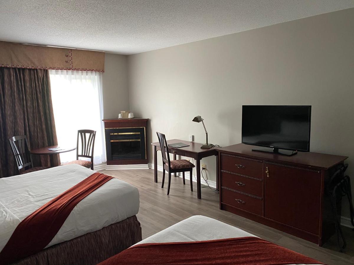 Готель Ramada Plaza By Wyndham Gatineau/Manoir Du Casino Екстер'єр фото